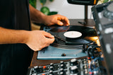 Lenco L-3809 Tocadiscos - Tocadiscos DJ con accionamiento Directo - USB - Preamplificador - 33 y 45 RPM - MMC - RCA - Line out - Azul metálico