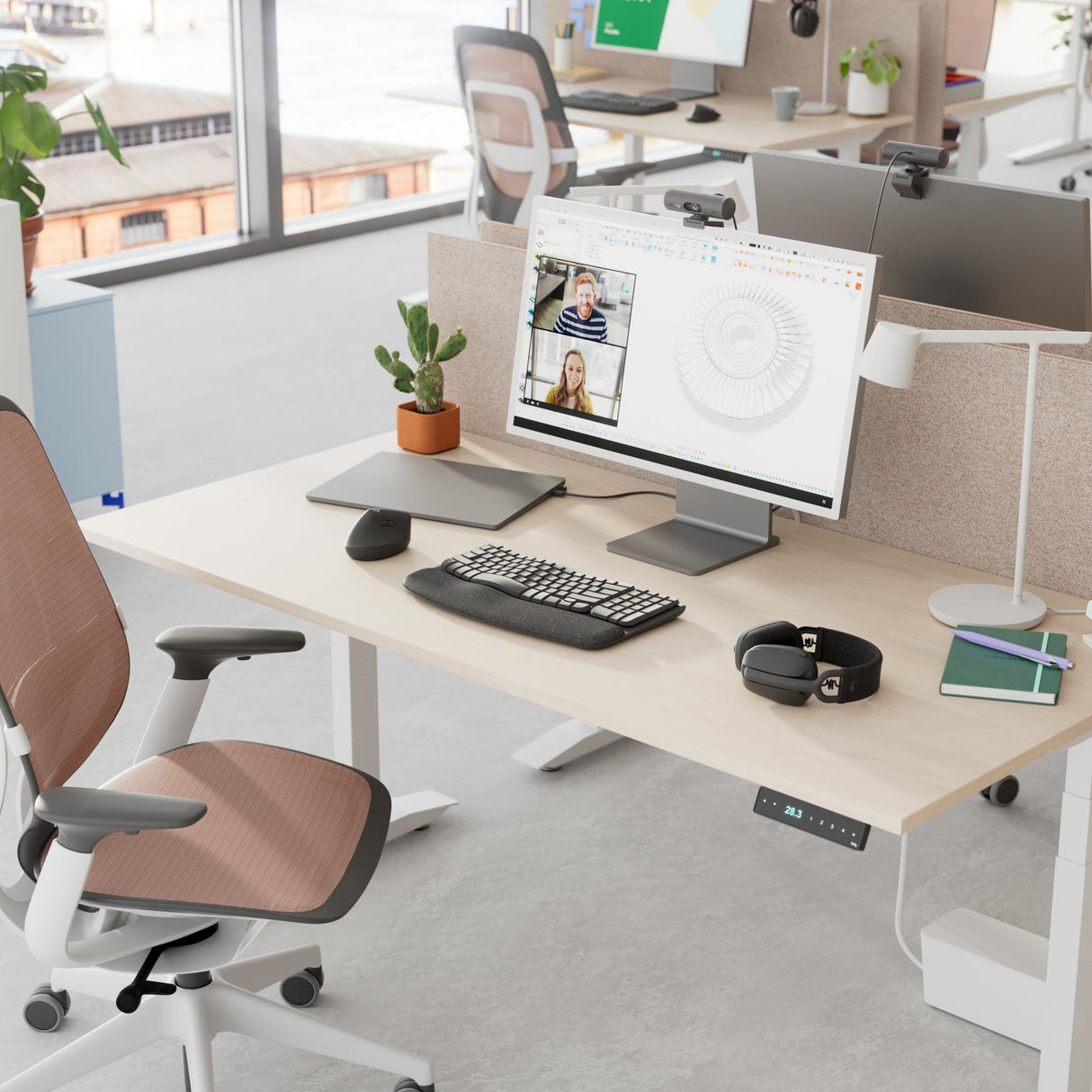 Logitech Brio 505, cámara Web Full HD con corrección de iluminación automática, Encuadre automático, 2 micrófonos con reducción de Ruido, Tapa de privacidad - Msft Teams, Google Meet, Zoom - Gris
