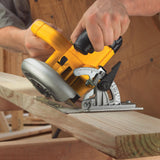 DEWALT DWE575K-QS - Sierra Circular 1600W, Profundidad de corte 67mm, Cuchilla de 190mm, Velocidad 5200 rpm, Diámetro de cuchilla 30 mm, Maletín Incluido