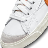 Nike Blazer Low '77 Jumbo, Zapatillas Mujer, White Orange Grey, 41 EU