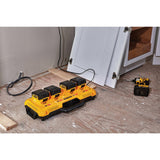 DEWALT DCB104-QW - Cargador rápido de cuatro sistemas, 18V incluyendo baterías XR Flexvolt, carga simultánea de 4 baterías, con indicador LED.