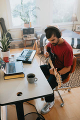 ADAM Audio Auriculares de Estudio Cerrados H200 con Software de optimización y espacialización Incluido