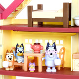 Bluey Ultimate Lights & Sounds Playhouse & Toy Box, a partir de 3 años, Figuras de 2.5-3 Pulgadas, Incluye 29 accesorios, 1 hoja de calcomanías (Moose Toys 17388)