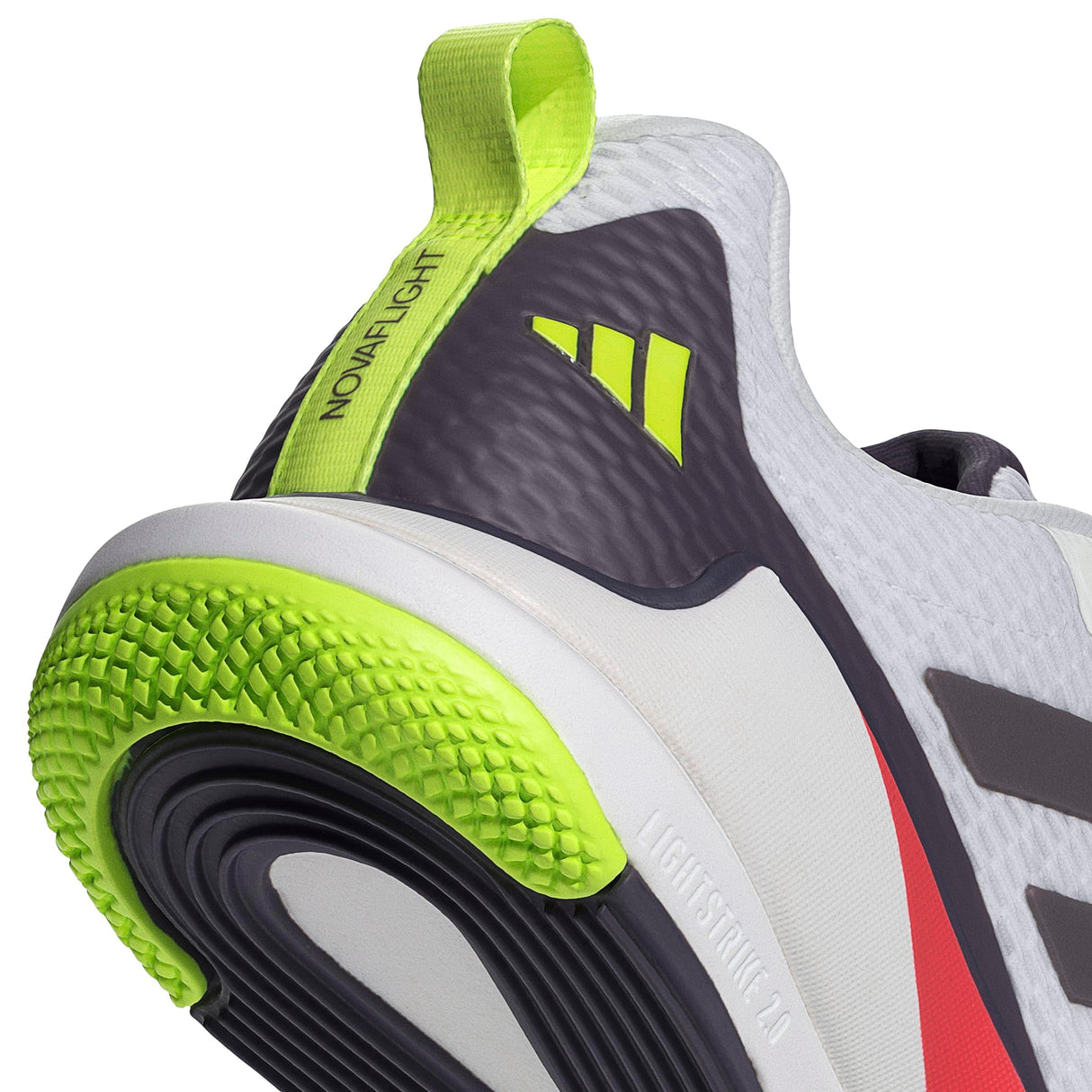 adidas Novaflight 2 Indoor Shoes, Calzado Deportivo Hombre, Cloud White/Aurora Met. / Aurora Plum, 40 EU
