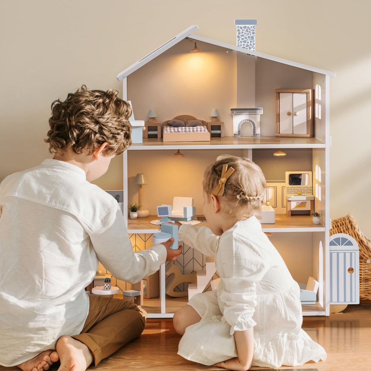 ROBUD Casa de muñecas de Madera, 3 Pisos, Incluye Muebles y escaleras, Juguete para niños a Partir de 3 años