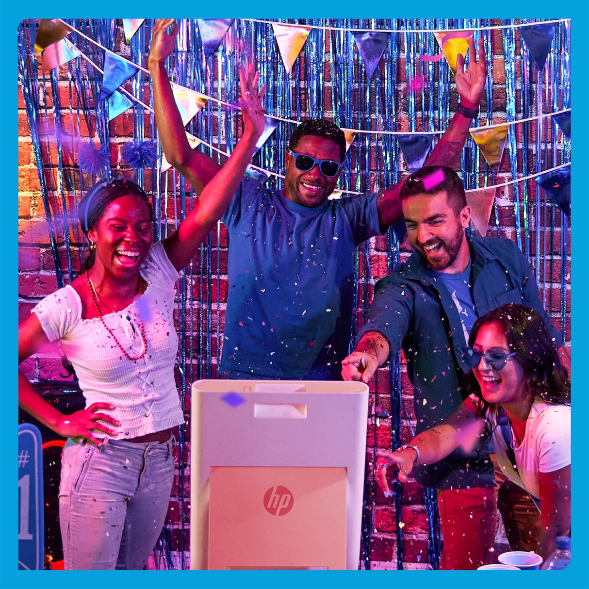 HP Sprocket Photobooth Impresora de Fotos 3x4” (Rosa) – 250+ Marcos, impresión en Papel Zink, Wi-Fi, luz LED, Pantalla táctil & App móvil.