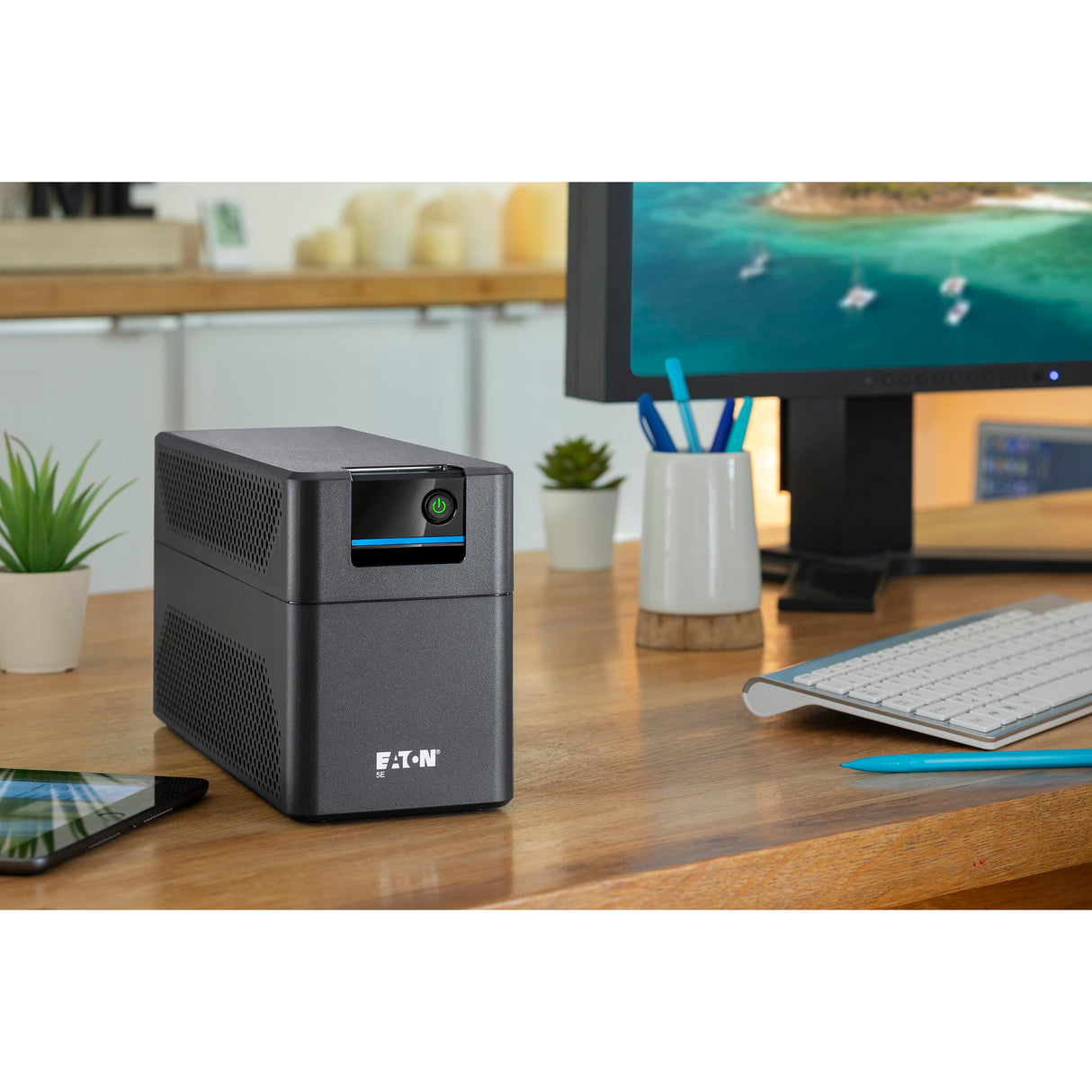 Eaton SAI 5E Gen2 1200 USB DIN Sistema de Alimentación Ininterrumpida, Line Interactive, 5E1200UD, 1200 VA (4 Tomas DIN, Silencioso, Software de Apagado)