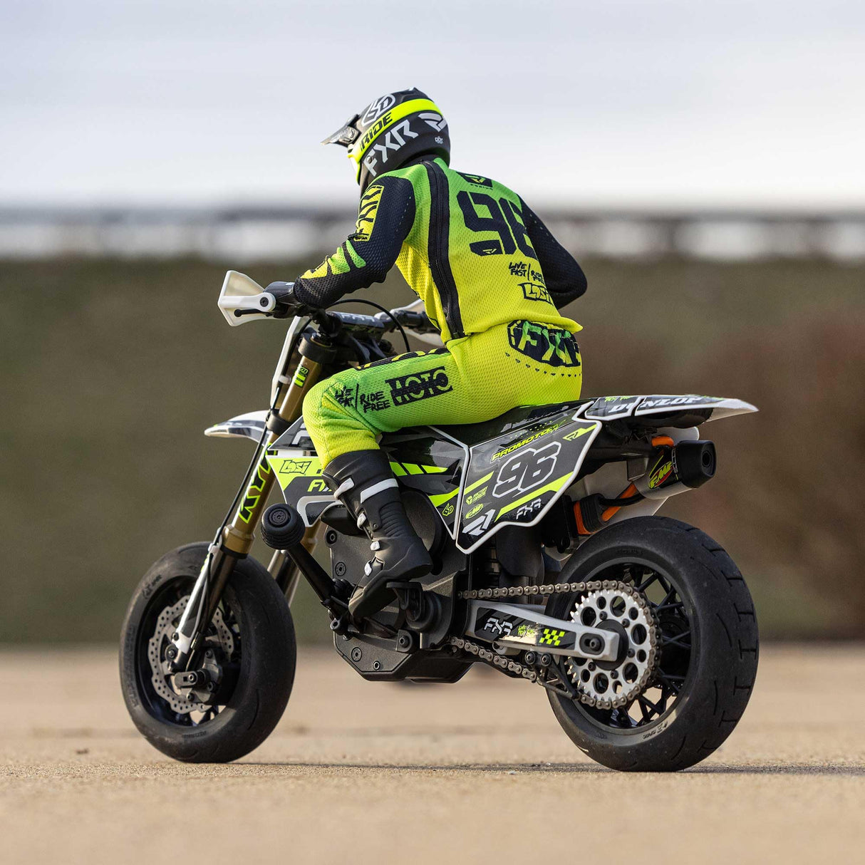 LOSI 1/4 Promoto-SM FXR Supermoto Moto teledirigida RTR con Volante Stabi Amortiguador 3 Modos de conducción sin escobillas Cadena Embrague Incluye batería y Cargador