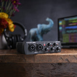 PreSonus AudioBox 96 - Interfaz de Audio USB, Para Grabación, Difusión, Podcasting con Paquete de Software incluido Studio One Artist, Ableton Live Lite DAW, Edición del 25º Aniversario