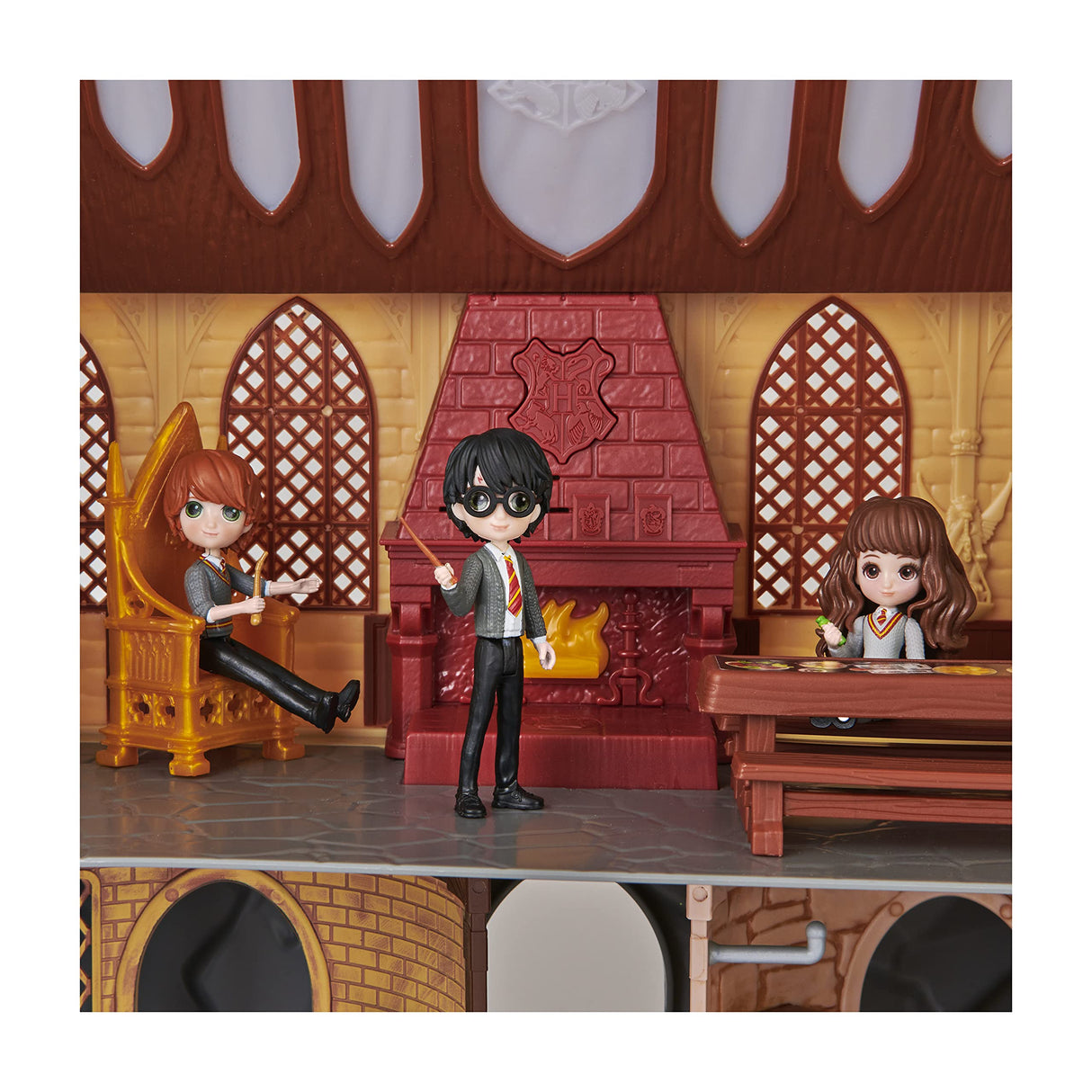 Wizarding World, Magical Minis Deluxe Hogwarts Castle exclusivo de Amazon con 3 escenarios de clase, 22 accesorios, 3 figuras, luces y sonidos