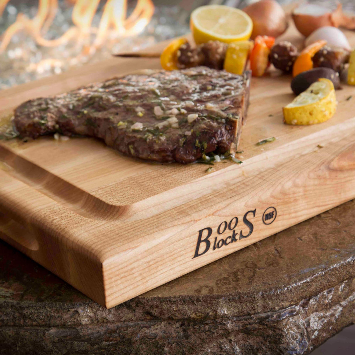 Boos Block Pro Chef-Groove - Tabla Cortar Cocina Profesional – Ranura Para Jugo - Reversible – Tabla Madera Cocina Grande - 46 x 31 x 4 cm
