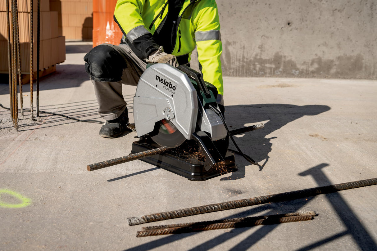 Metabo tronzadora metal CS 22-355 potente y versátil para cortar perfiles, tubos, varillas de acero y metales no ferrosos, cable 4m