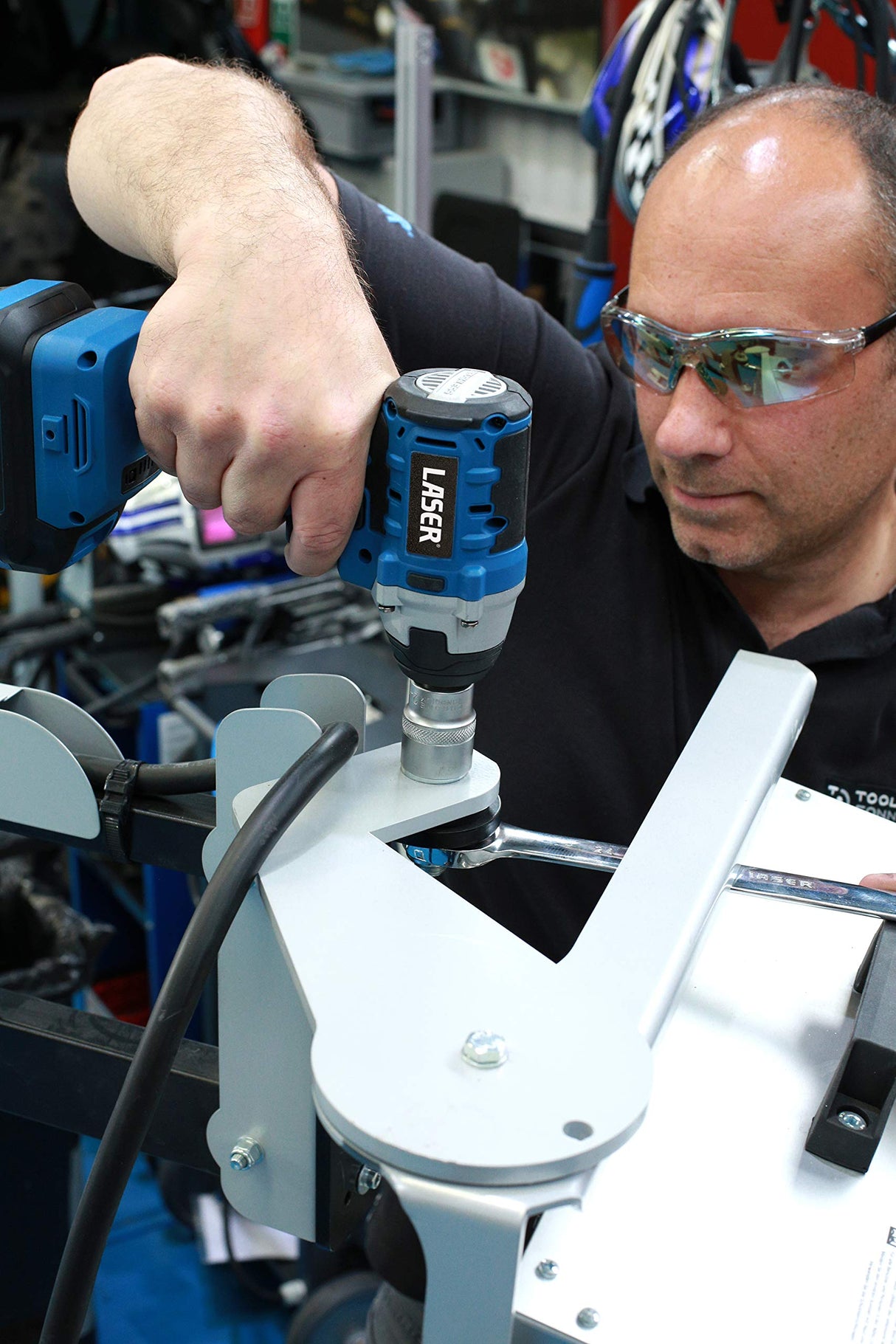 Laser Tools 8013 Cordless Impact Wrench 1/2" D 20V w/o Battery