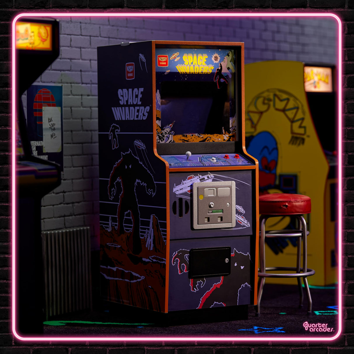 Numskull Quarter Arcades Space Invaders I Edición de Coleccionista Mini Arcade - Réplica Auténtica de Madera a Escala 1/4, ROM Original, Batería Recargable y Altavoces de 3W para Fans del Retro