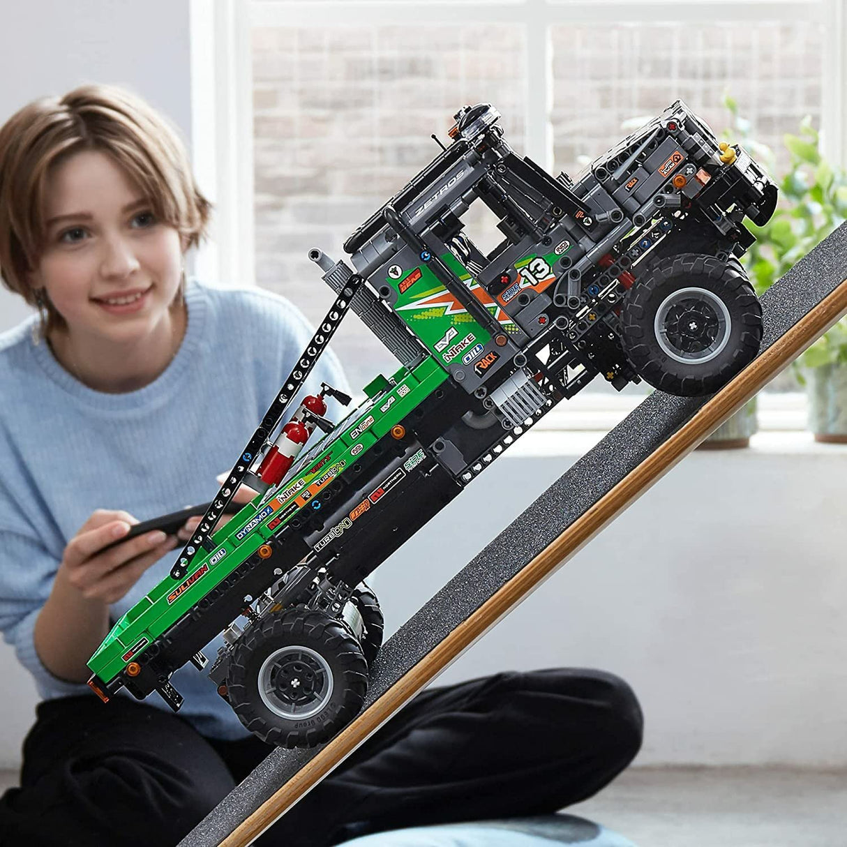 LEGO 42129 Technic Camión de Trial 4x4 Mercedes-Benz Zetros, Coche Teledirigido, Todoterreno de Juguete Controlado por App, Juego de Construcción, Regalos para Niños, Niñas y Adolescentes