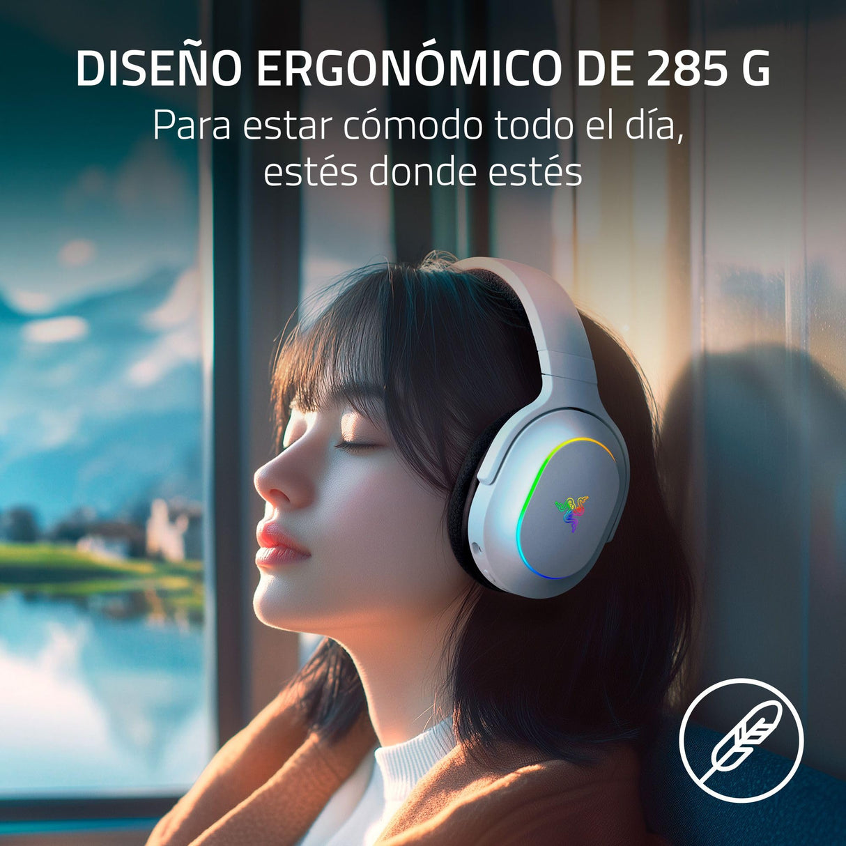Razer Barracuda X Chroma - Auriculares inalámbricos para Juegos multiplataforma con 6 Zonas Chroma RGB (SmartSwitch Hyperspeed y Bluetooth, Altavoces de 40mm, micrófono Desmontable) Blanco