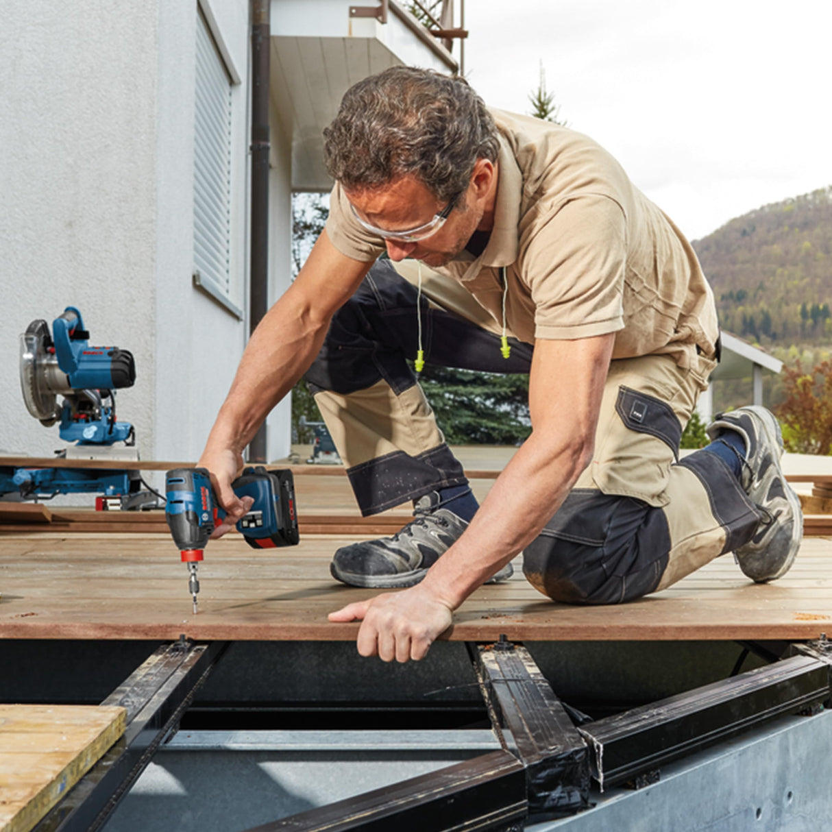 Bosch Professional 18V System GDX 18V-210 C - LLave de impacto a batería (Brushless, 210 Nm, Connectivity, sin batería, en L-BOXX)