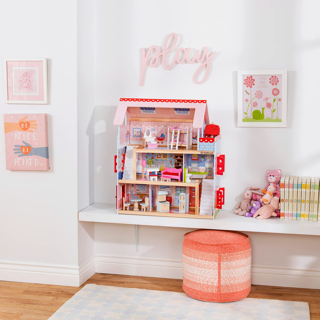 KidKraft Casa de muñecas de Madera Chelsea Cottage con Muebles y Accesorios para Mini muñecas de 12 cm, Casita para Miniature Figuras, Juguetes niños y niñas Desde 3 años (65054)
