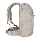 VANGUARD Veo Metro B30L CM - Mochila fotográfica para cámara objetivos, portátil de 16 y tablet, crema
