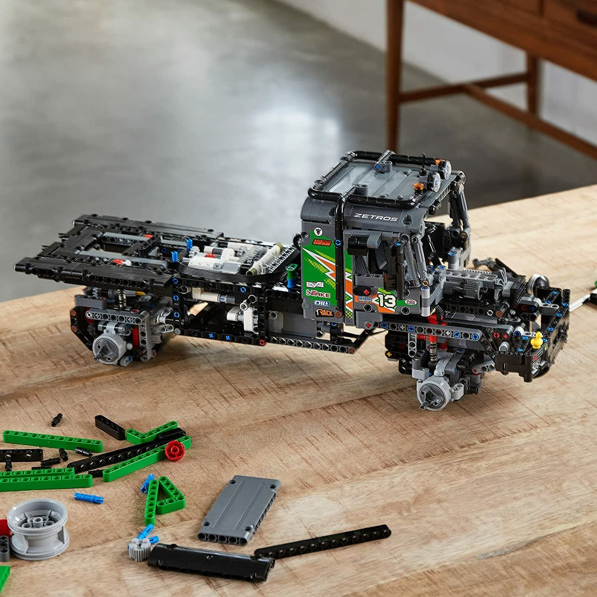 LEGO 42129 Technic Camión de Trial 4x4 Mercedes-Benz Zetros, Coche Teledirigido, Todoterreno de Juguete Controlado por App, Juego de Construcción, Regalos para Niños, Niñas y Adolescentes