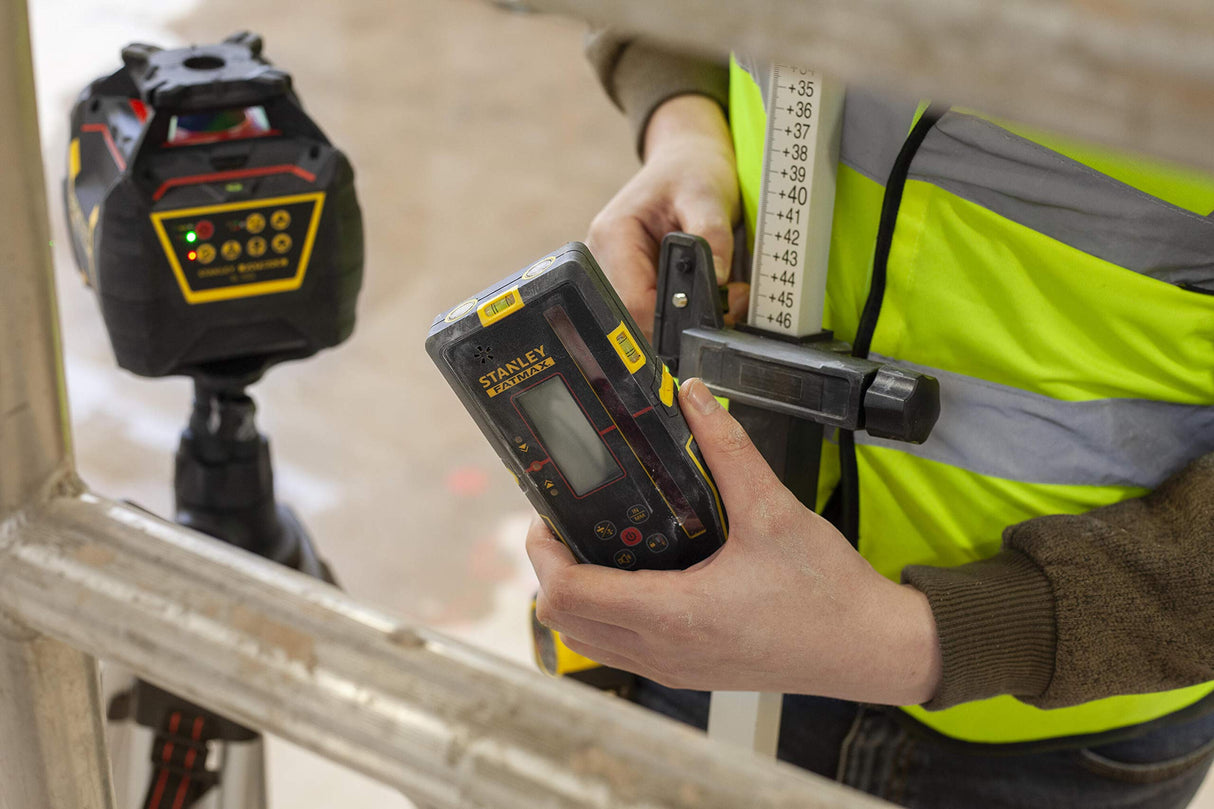 Stanley FatMax - Receptor láser rotativo (para láser rojo, gran área de trabajo: Ø 600 m, radio 300 m, 2 niveles de precisión, ventana de receptor extragrande), color negro y amarillo