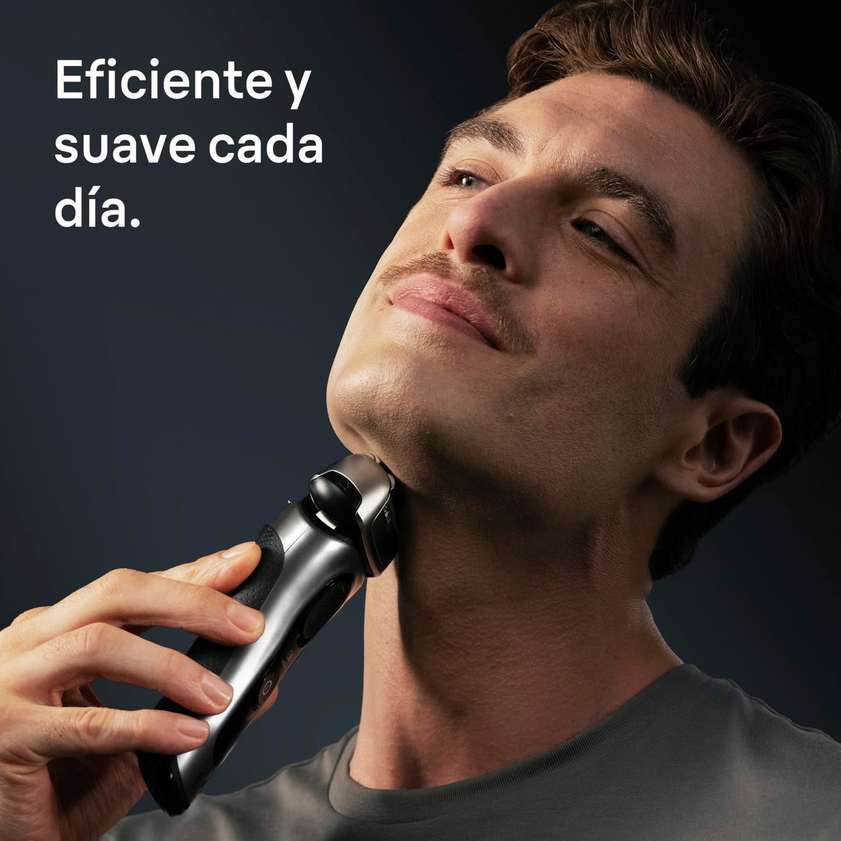 Braun Afeitadora Eléctrica Hombre Series 8, Máquina De Afeitar Barba En Seco Y En Mojado Con Cabezal De Precisión y Recortadora, 60 Min De Uso, Base De Carga Y Estuche De Viaje, 8617S, Plata
