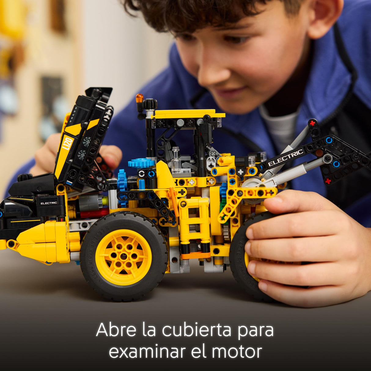 LEGO Technic Cargadora con Ruedas Volvo L120 Electric - Excavadora de Juguete - Maqueta de Vehículo de Obra con Dirección Articulada y Pala Móvil - Regalo de Cumpleaños para Niños de 9+ Años 42209