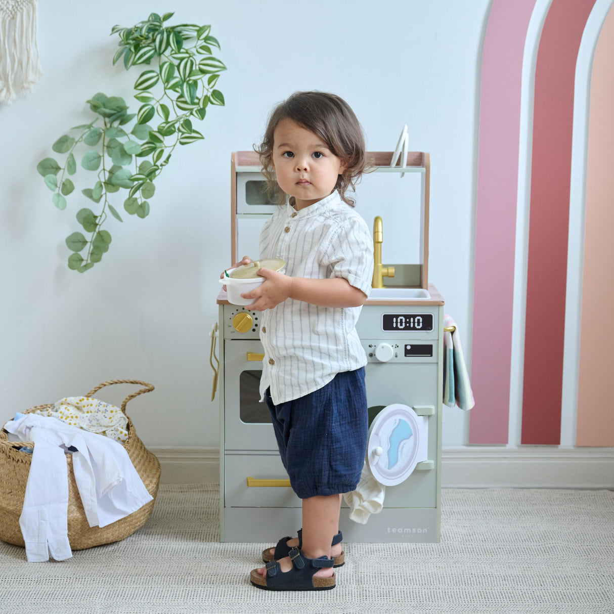 Teamson Kids Cocina Infantil de Madera con huerto, Lavadora Verde, Horno, Fregadero y Accesorios para Juego simbólico en casa