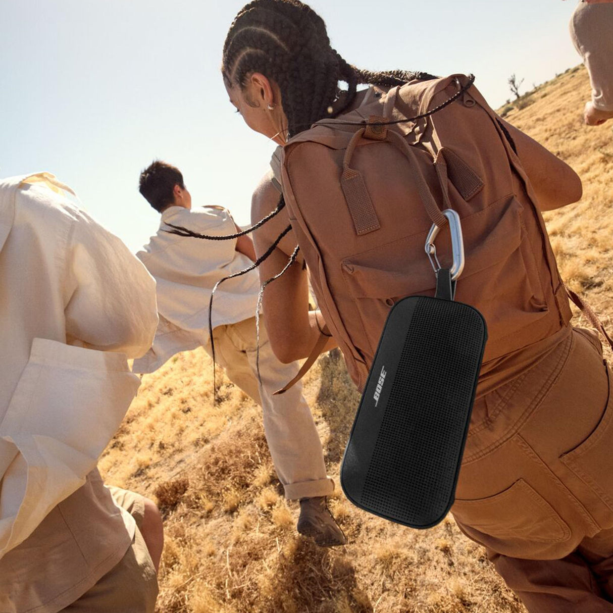 BOSE SoundLink Flex (2.ª Gen.), Altavoz portátil inalámbrico con Bluetooth pequeño y Potente para Fiestas al Aire Libre, hasta 12 h de autonomía, Resistente al Agua IP67 y al Polvo, Negro