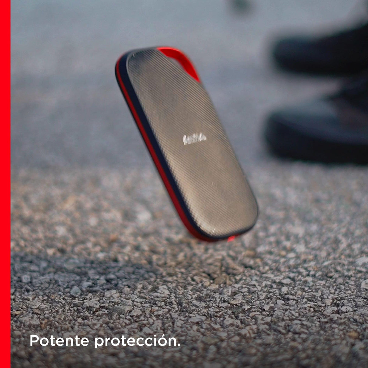 SANDISK Extreme Pro SSD Externo Portátil con USB4, 4TB (40 GB/s, hasta 3800 MB/s de Velocidad de Lectura y hasta 3700 MB/s de Velocidad de Escritura) Negro