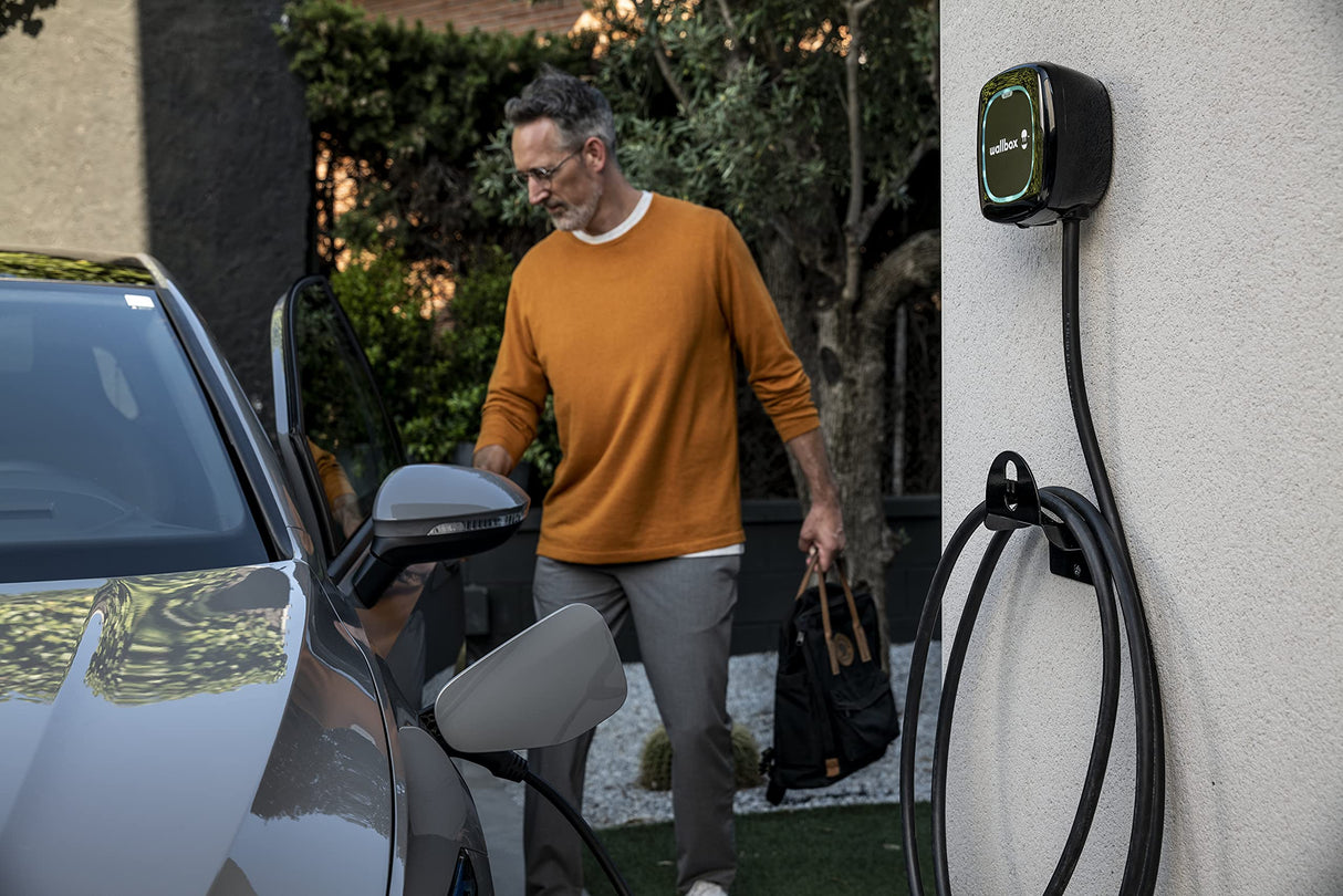 Wallbox Pulsar Plus - Cargador de vehiculo electrico (7.4kW de Potencia, Cable de 5 Metros, Conector Tipo 2, WiFi, Bluetooth, OCPP, Interior/Exterior)