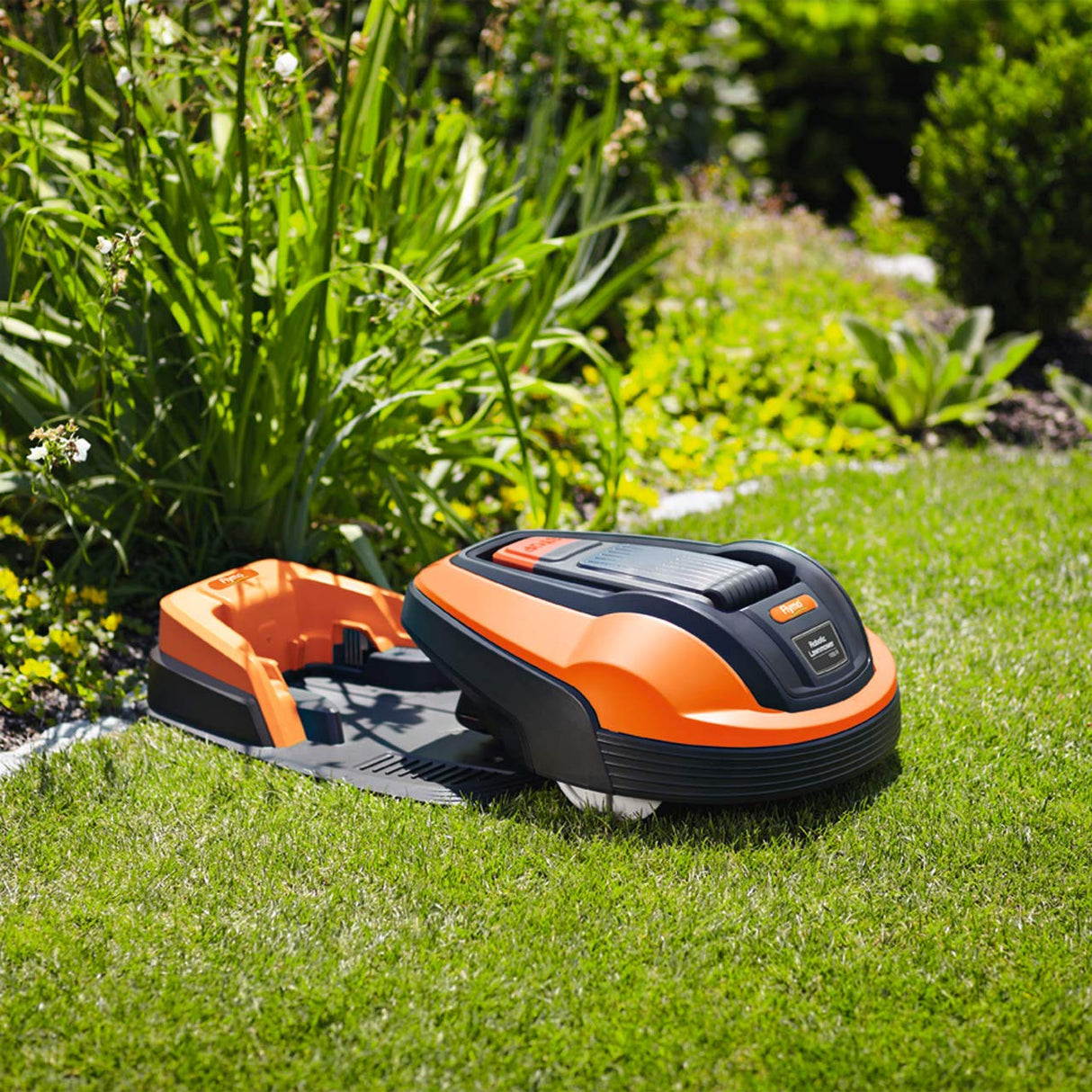 Flymo Robotic Lawnmower 1200 R - Cortacésped rotatorio