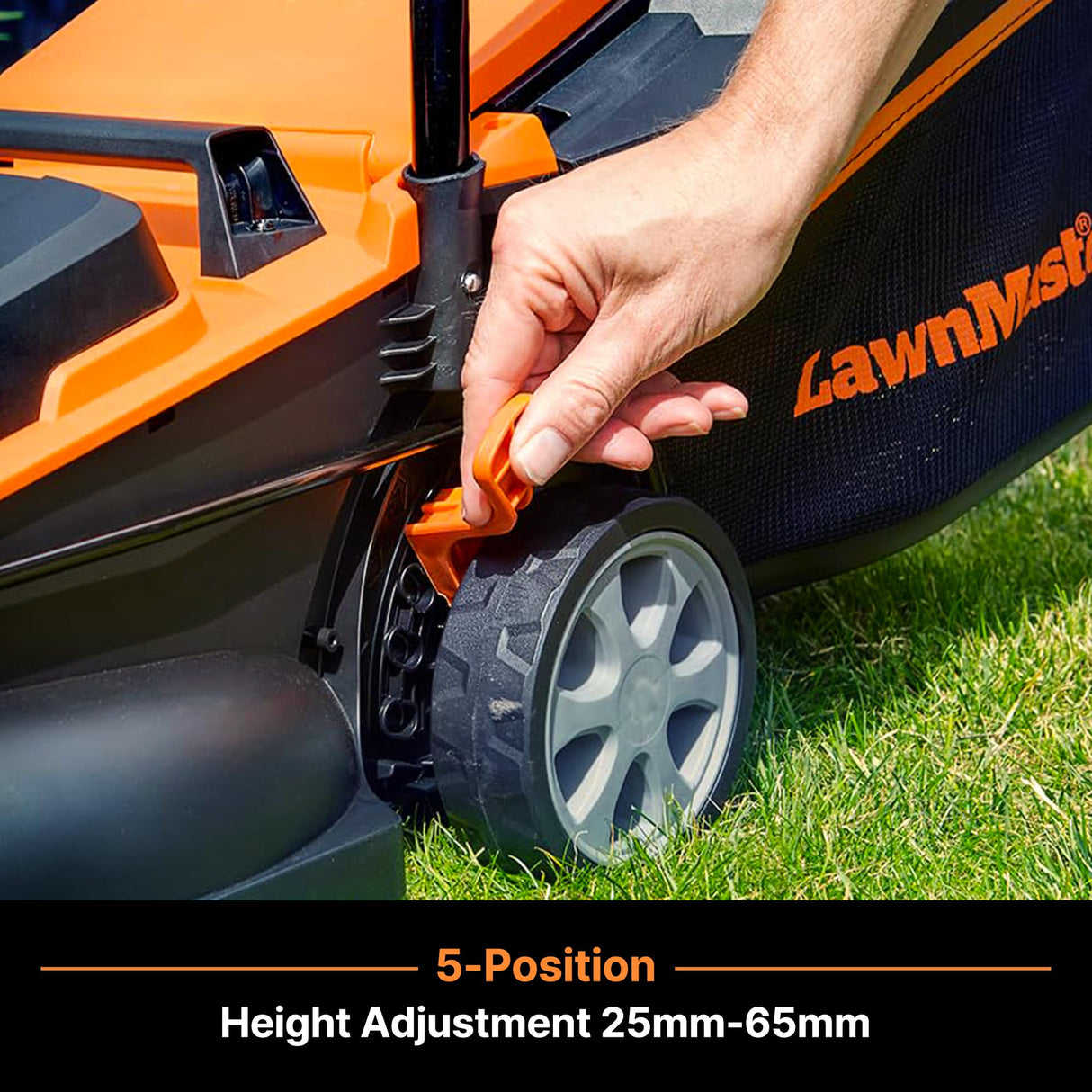 LawnMaster CLM2432K Cortacésped de cortacésped 24V 32 cm de Ancho de Corte, 150 m², Altura de Corte 25-65mm, Incluye batería de 4,0 Ah + Cargador