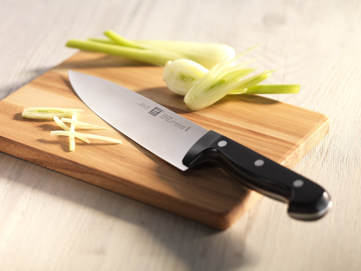 ZWILLING Bloque de cuchillos, 8 piezas, Bloque de bambú, Cuchillo y tijeras de acero inoxidable especial / mango de plástico, Twin Chef