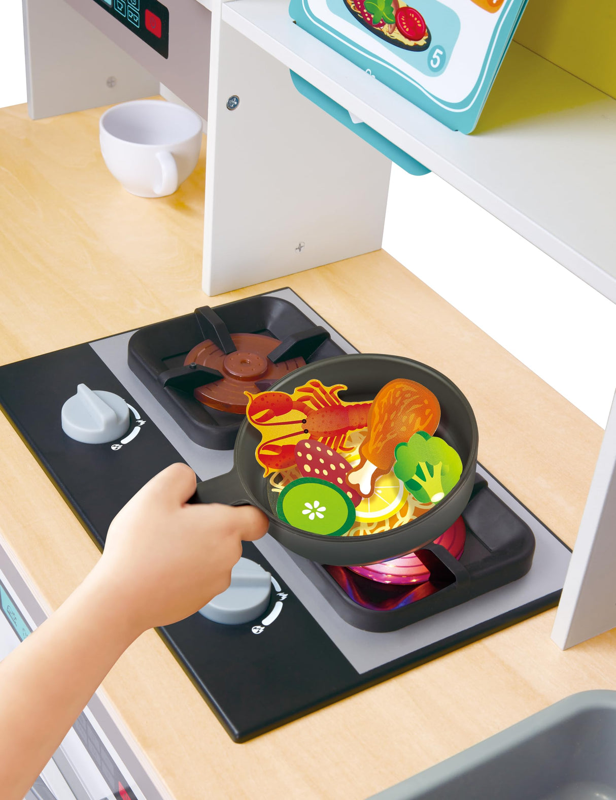 Hape Cocina Deluxe con Freidora – Cocina de Juguete con Fogones Electrónicos, Freidora y Accesorios para Niños de 3+