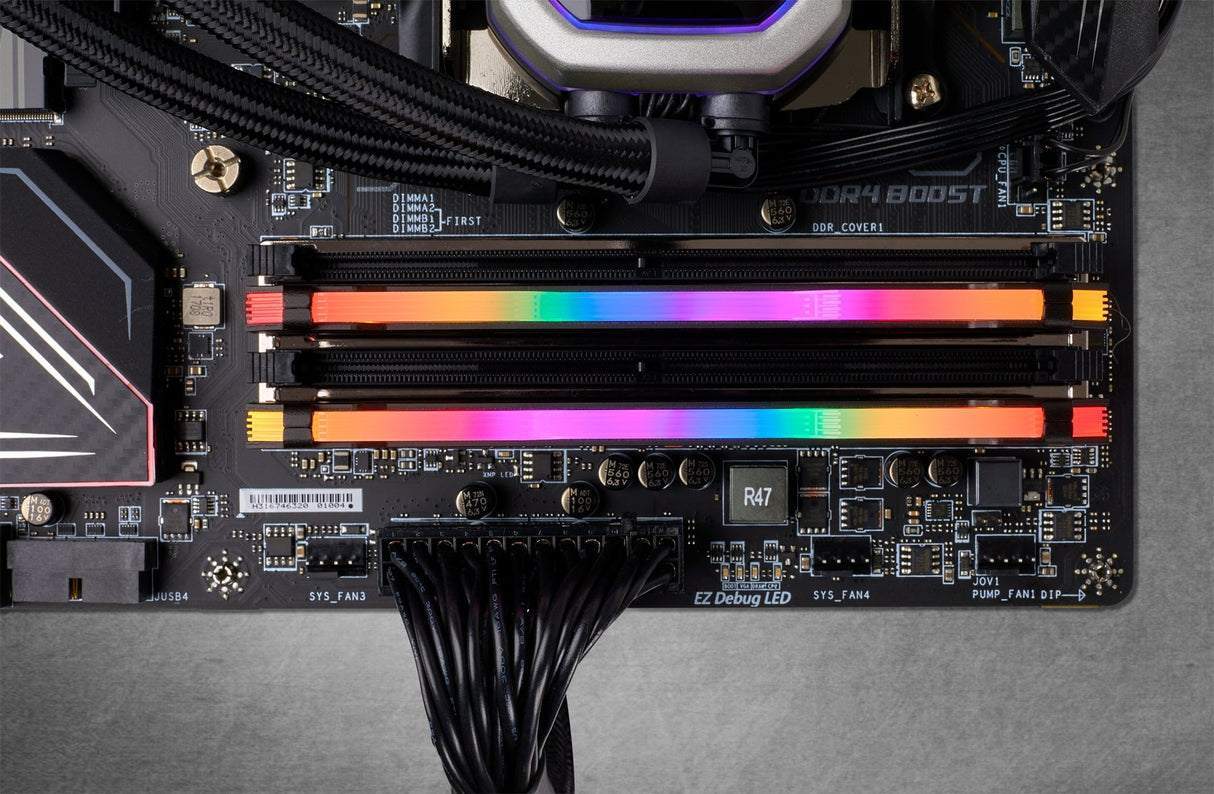 CORSAIR Vengeance RGB Pro 16GB (2x8GB) DDR4 4000 (PC4-32000) C16 Memoria Interna - Negro
