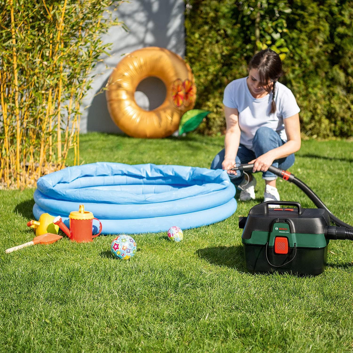 Bosch Aspirador en seco y húmedo a batería AdvancedVac 18V-8 (sin batería, Sistema de 18 voltios, Juego de Accesorios Incluido, Embalaje en Caja)