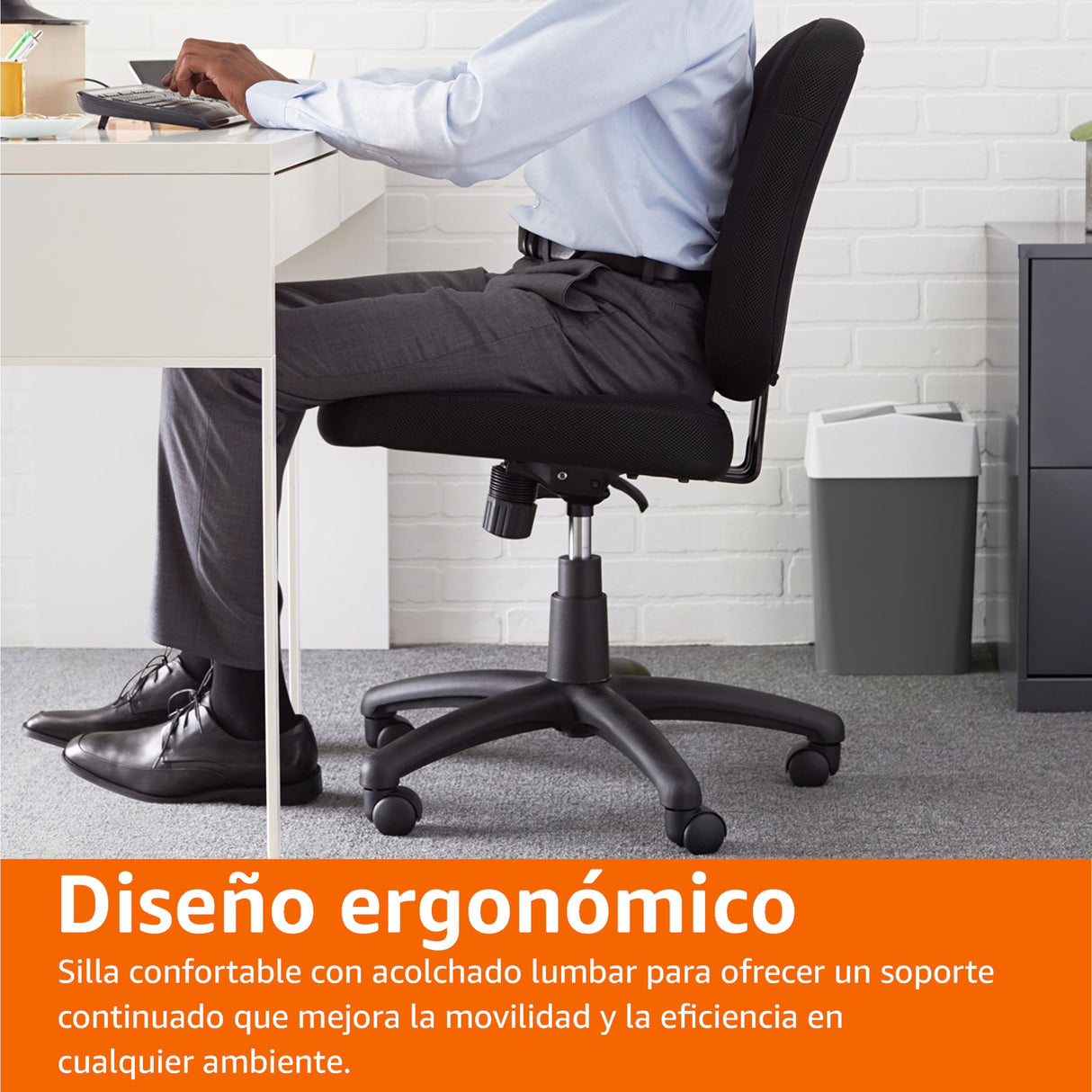 Amazon Basics Silla de Oficina con Respaldo Acolchado, Agradable en la Espalda, Altura Ajustable, fácil Montaje, 65 D x 61 W x 87.5-98 H cm, Color Negro
