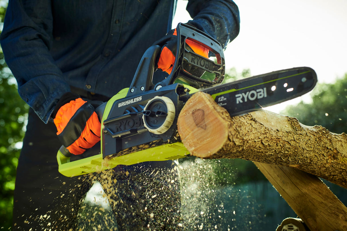 RYOBI - Motosierra Eléctrica Sin Cable a Batería 18V ONE+ Motor Brushless - Guía 30cm - Usos Regulares y Domésticos, Pequeña Poda, Producción de Leña - OCS1830