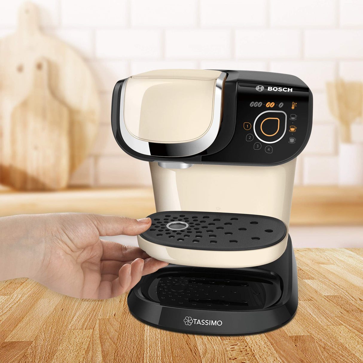 Tassimo My Way TAS6507 Cafetera de cápsulas Bosch, con filtro de agua, más de 70 bebidas, totalmente automática, fácil preparación, 1500 W, 1,3 litros, color crema