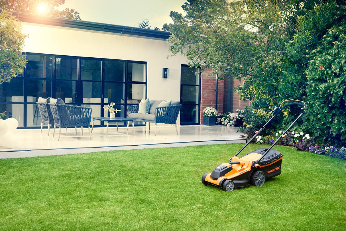 LawnMaster CLMF2437G Cortacésped con Batería 24V MAX 2x4.0Ah, 37cm hasta 300m², Altura de Corte 6 Niveles 22-72 mm, Bolsa de Recogida de 40L