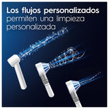 Oral-B Centro De Salud Bucal Irrigador: Irrigador Dental de Agua, Cabezal Oxyjet, Cabezal Water Jet + Cepillo de Dientes Eléctrico iO6 con Cabezal de Recambio, Regalos Originales para Mujer y Hombre