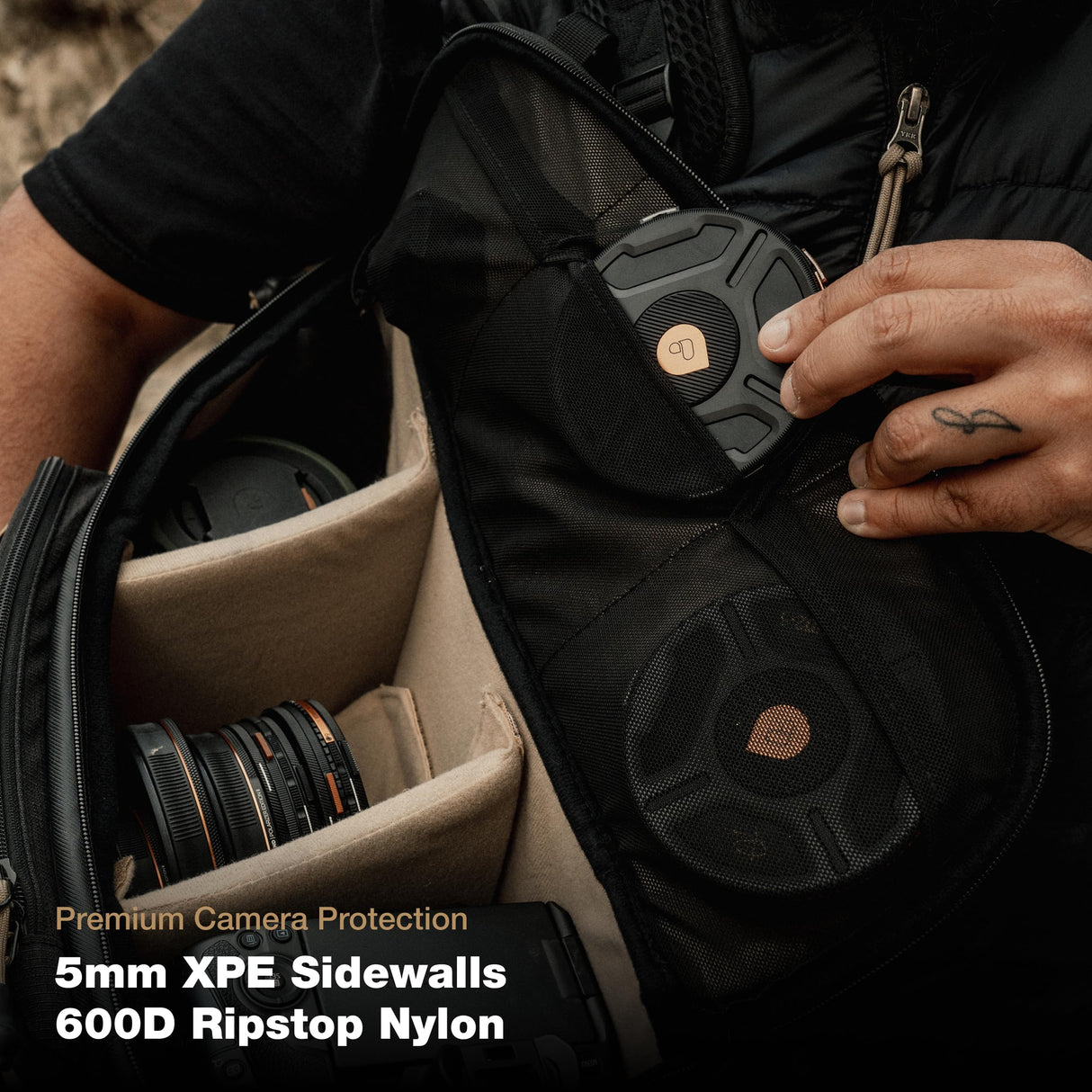 PolarPro - Roadrunner - 16L - Mochila - Ultraligera, compacta para un Acceso rápido y fácil - Se Adapta a Todo tu Equipo fotográfico - Funda para la Lluvia incluida