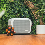 Konex audio Altavoz Amplificado portátil Bluetooth Blanco de 2 vías K-Five - Diseño Elegante, Bluetooth 5.1 - Entrada AUX - USB. Batería Recargable. Calidad y Potencia de Sonido.