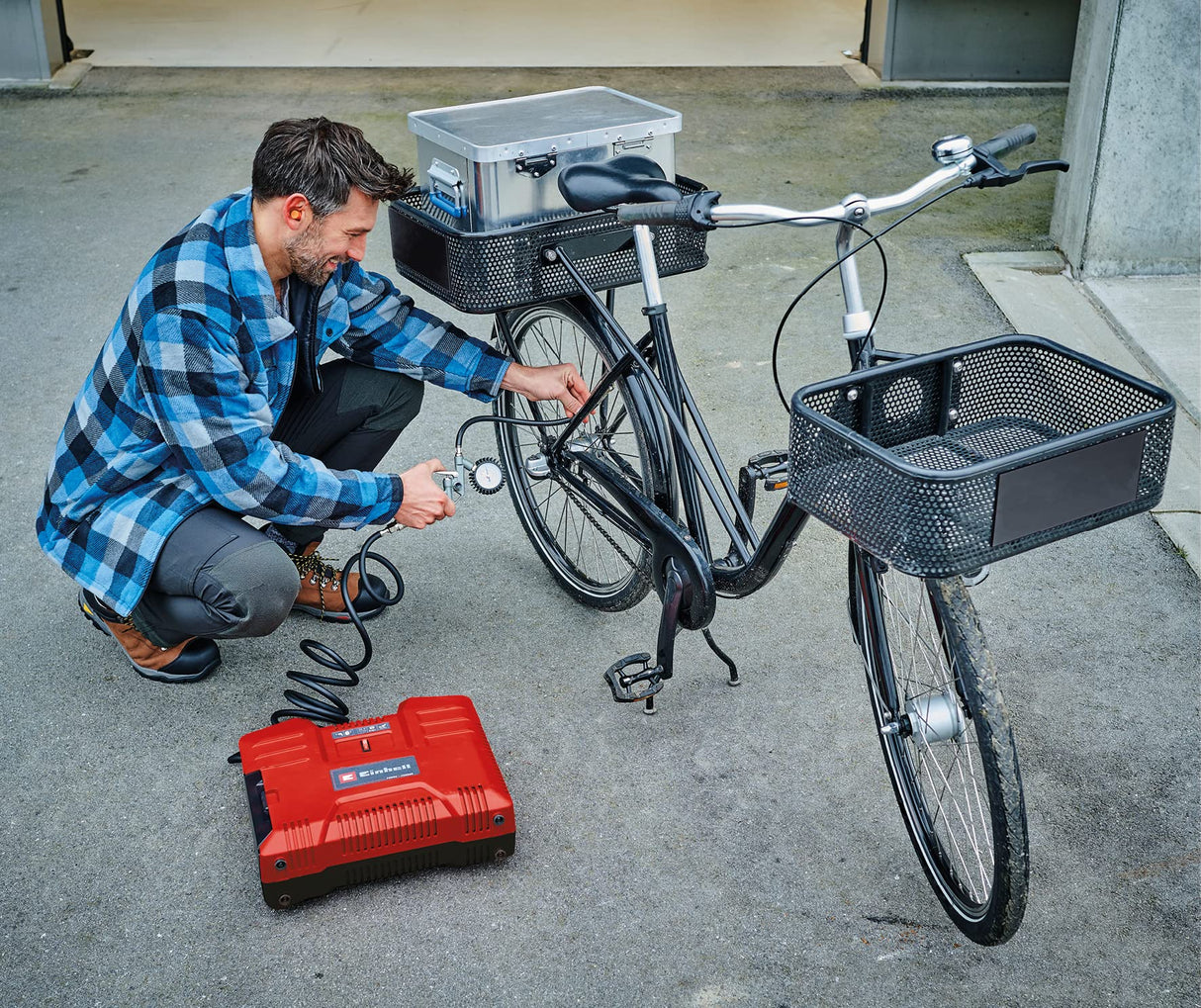 Einhell Compresor de maletín con batería TE-AC 36/8 Li OF Set-Solo Power X-Change (36 V, máx. 8 bar, sin aceite, potencia de aspiración 130 l/min, incl. set adaptador de 3 pz., sin batería)