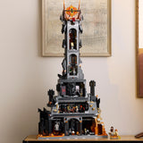 LEGO Icons El Señor de los Anillos: Barad-dûr Maqueta para Adultos Fortaleza de ESDLA, Minifiguras de Personajes Inc. Sauron, Gothmog, Orcos, Frodo, Sam y Gollum, Regalo para Hombres y Mujeres 10333