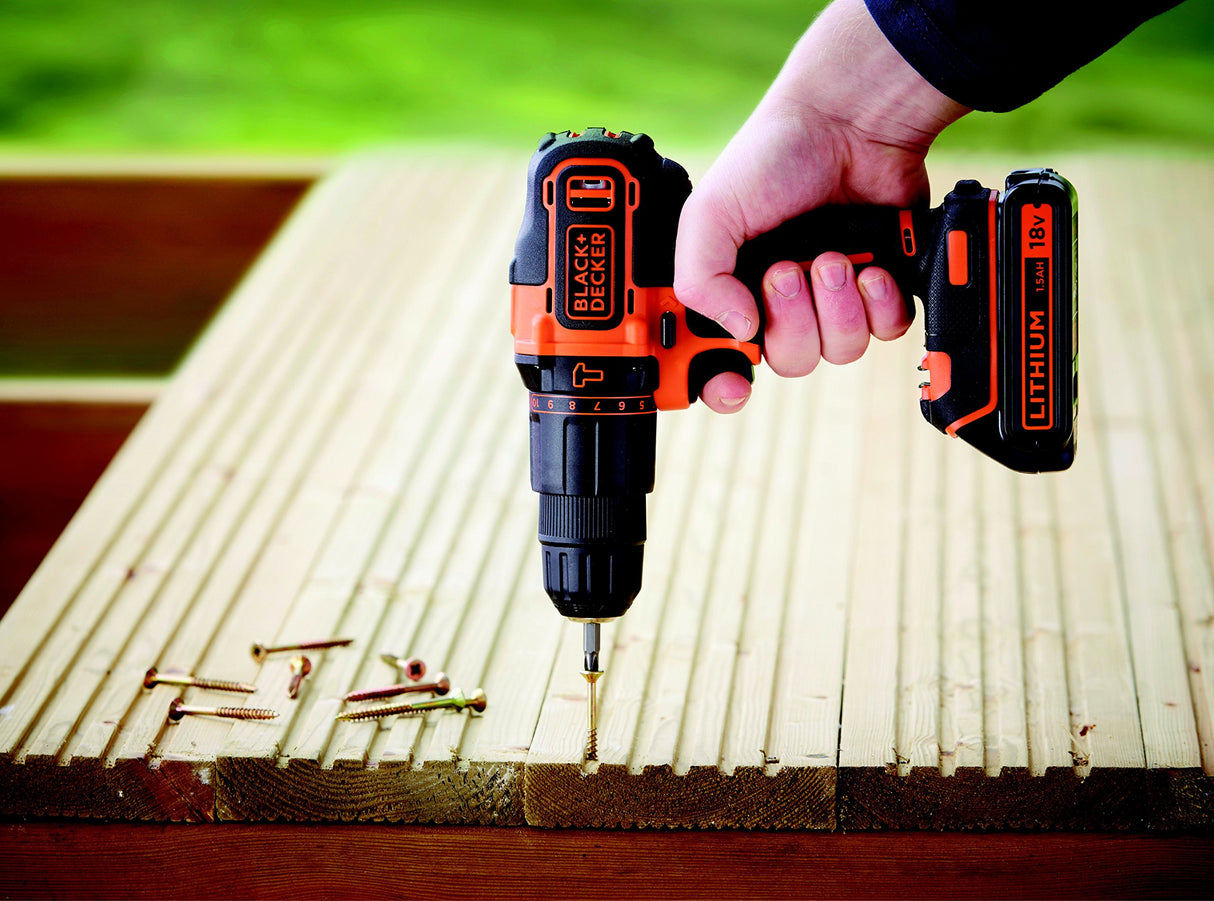 BLACK+DECKER BDCHD18BOA Taladro atornillador de percusión con doble batería de litio de 18V 1 5&Ah 160 accesorios