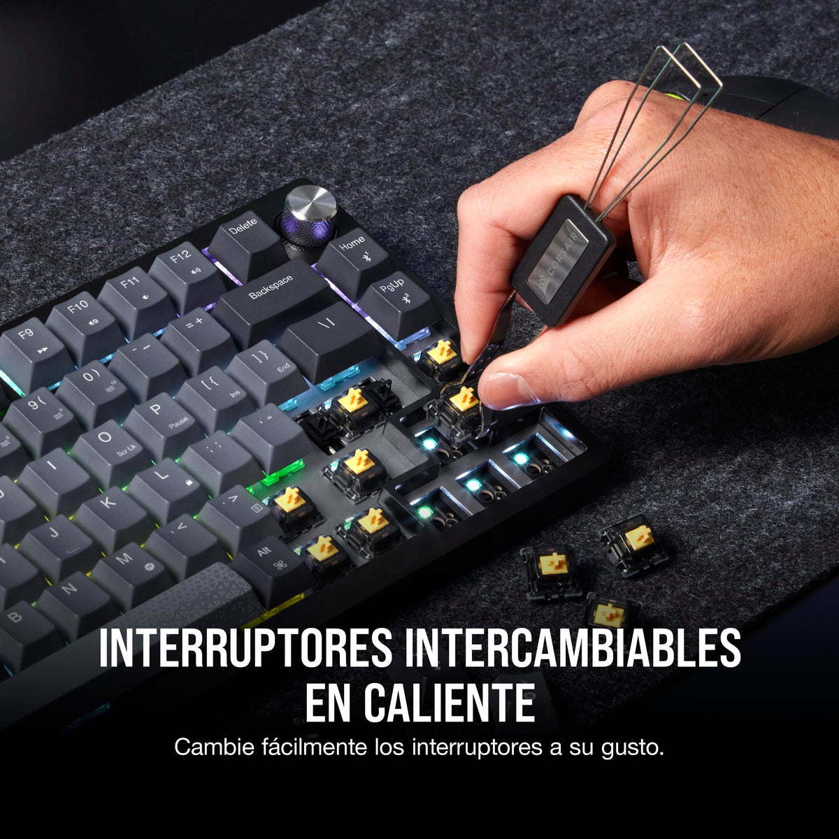CORSAIR K65 PLUS WIRELESS 75% RGB Teclado Mecánico para Juegos Intercambiable en Caliente - Interruptores Lineales Rojos CORSAIR MLX Prelubricados - Insonorización - Teclados PBT - QWERTY ES - Negro