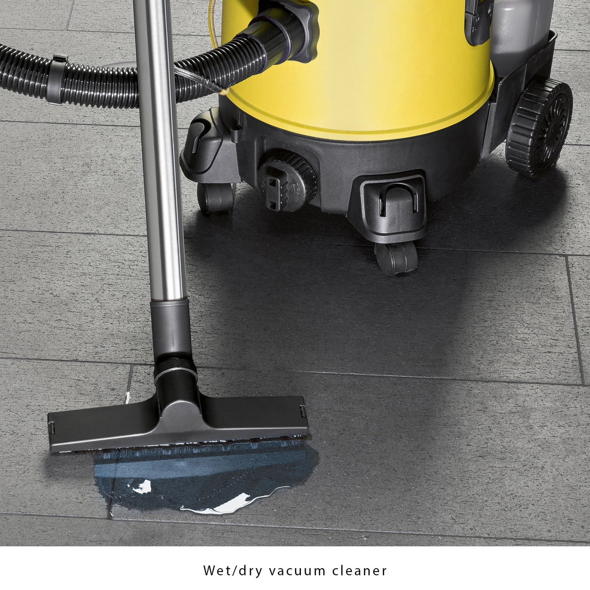 Clatronic® aspirador en húmedo/seco incl. soplador y función de champú, aspirador de polvo/lavado con depósito de 20L de volumen, perfecto como limpiador de tapicerías o alfombras, 1200W - BSS 1309
