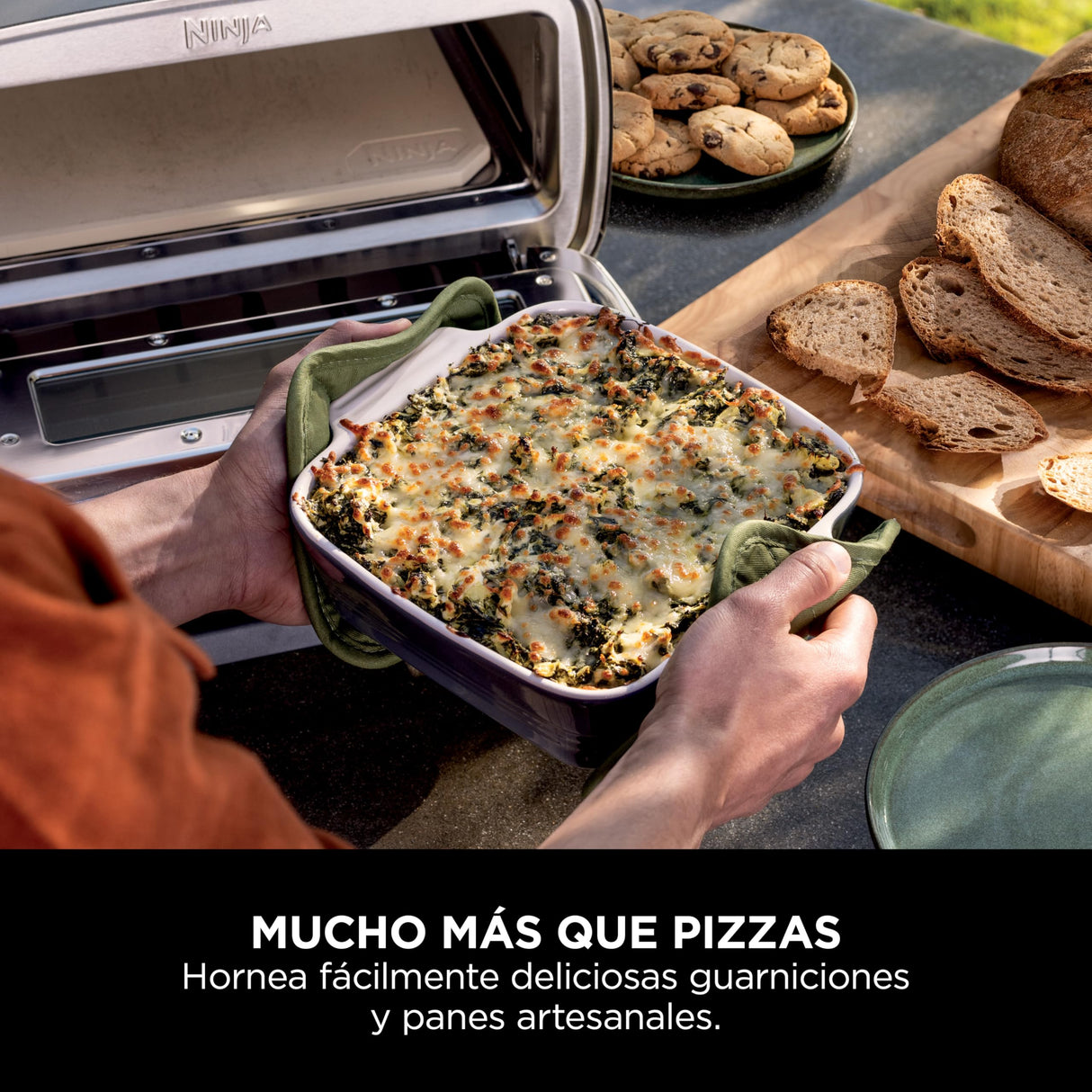 Ninja Artisan Horno air fry y pizza de exterior, 4 funciones: Pizza, Freír con aire, Hornear, Fermentar, 5 ajustes de pizza, Piedra de 30 cm, Pala, Bandeja, Cesta para freír con aire, Gris MO201EU